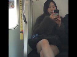 【6名収録】電車内で出会った魅力的な女性たち｜OL風・ハイソックス・美脚ファッションコレクション