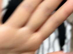 【ノーブラ揉みVOL.10】アイドル級のノーブラ美女を店内ち⚫︎ん→「やめて！」豪快揉みまくりプレイ