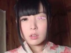 人形みたいな彼女はマン毛ボーボー