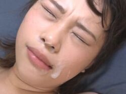 素朴な彼女に巨根男の容赦ないピストンが…‼