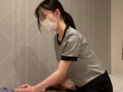 某指圧マッサージ 新橋店 村田友香（25歳）
