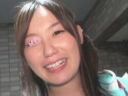 家の物陰で露出写真撮影、部屋でフェラ‼