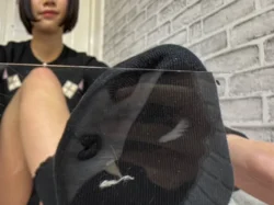 AV女優さん、色白で物静か。可愛い女性の足の裏